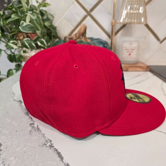 New Era Clearwater Threshers 59FIFTY Red Fitted Hat 7 1/4 With Shark Baseball - Picture 8 of 10